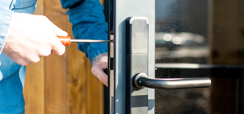 Aluminium Door Lock Replacement in Spring Valley, California