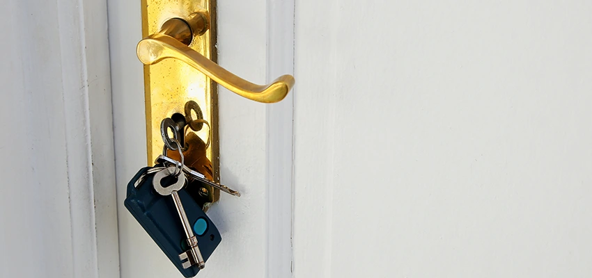 Broken Door Key Extraction in Spring Valley, CA